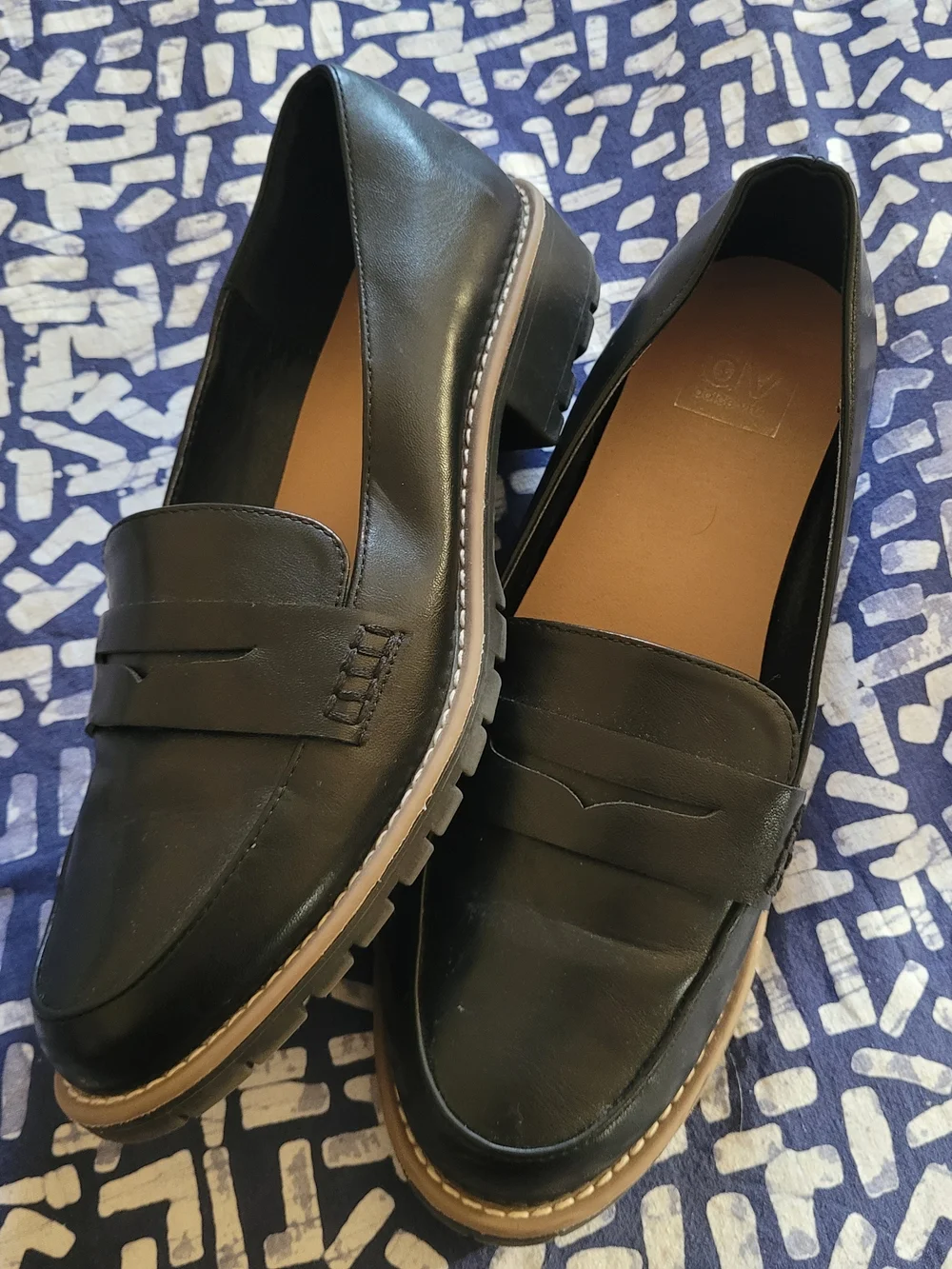 NWOT, Dolce Vita Black Leather Penny Loafers with Tan Trim, SIZE 10 WOMEN'S